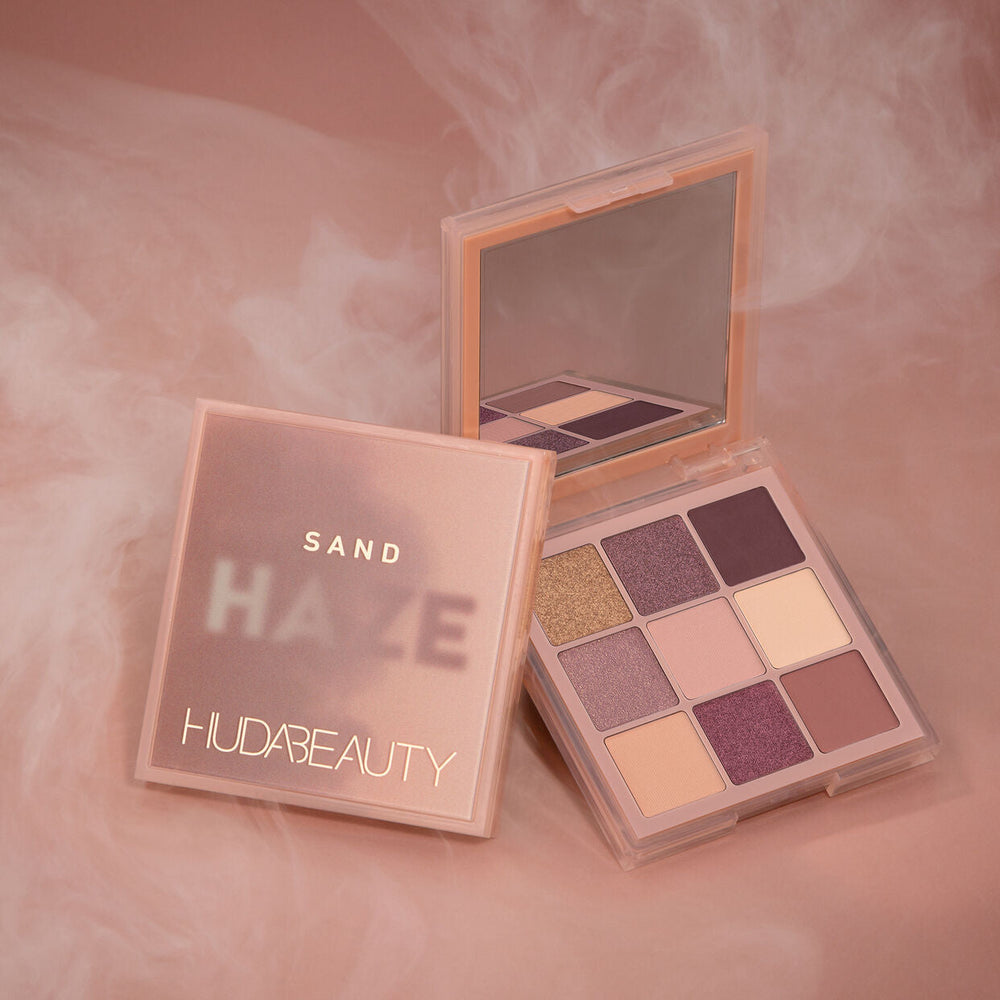 Huda Beauty Sand Haze Eyeshadow Palette